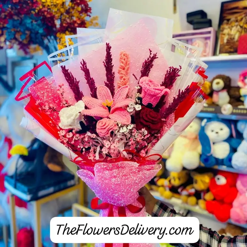 Handmade Flower for Mother's Day Lahore - TheFlowersDelivery.com