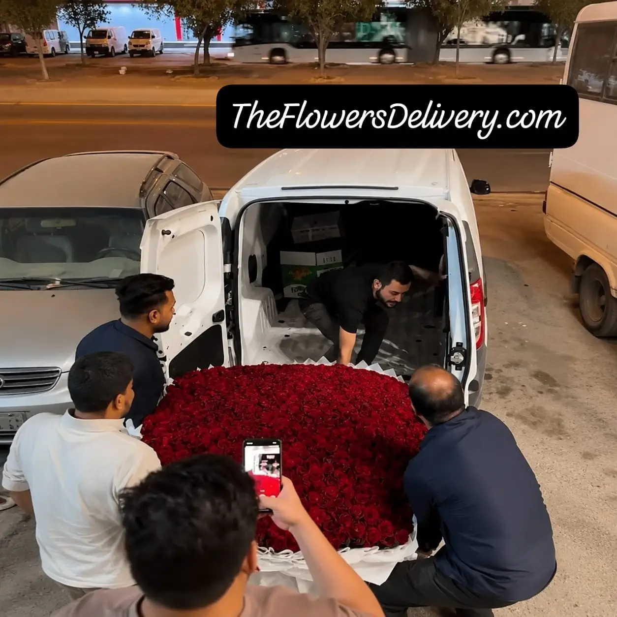 Flowers Delivery Pakistan from UK - TheFlowersDelivery.com
